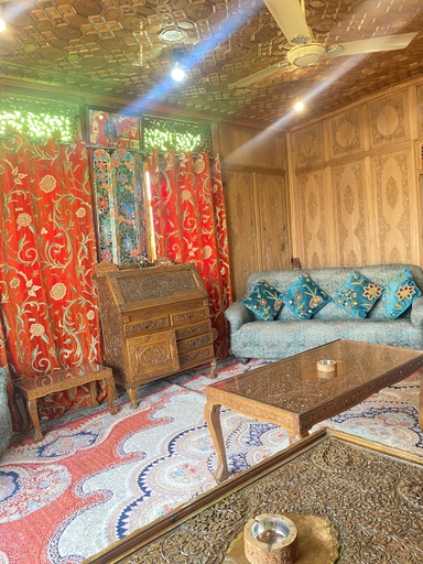 Others 2, Houseboat new Heidi, Srinagar