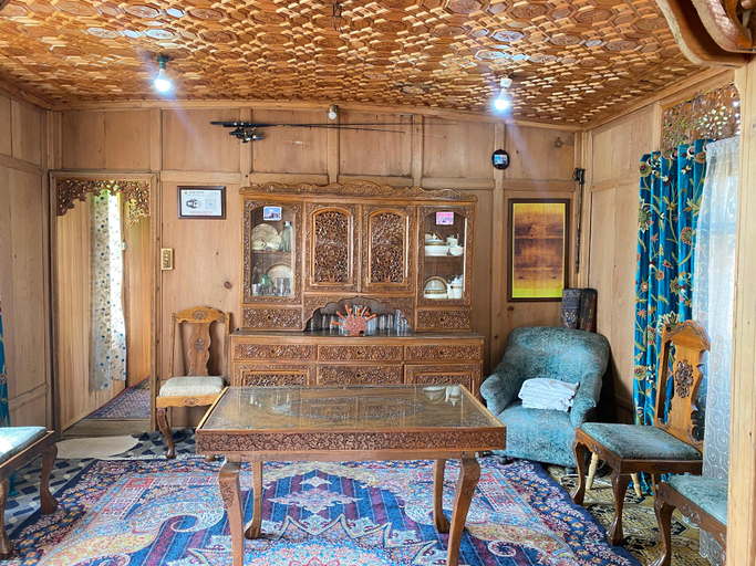 Others 3, Houseboat new Heidi, Srinagar