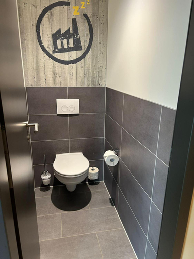 Bathroom 4, Das Schlafwerk Koln-Messe, Köln