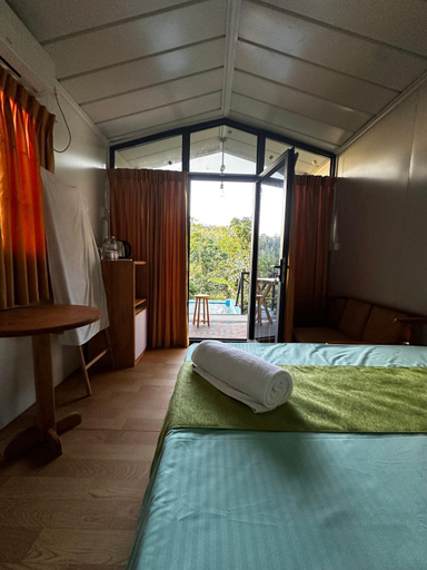 Bedroom 3, Dins Nature Villa, Malimbada