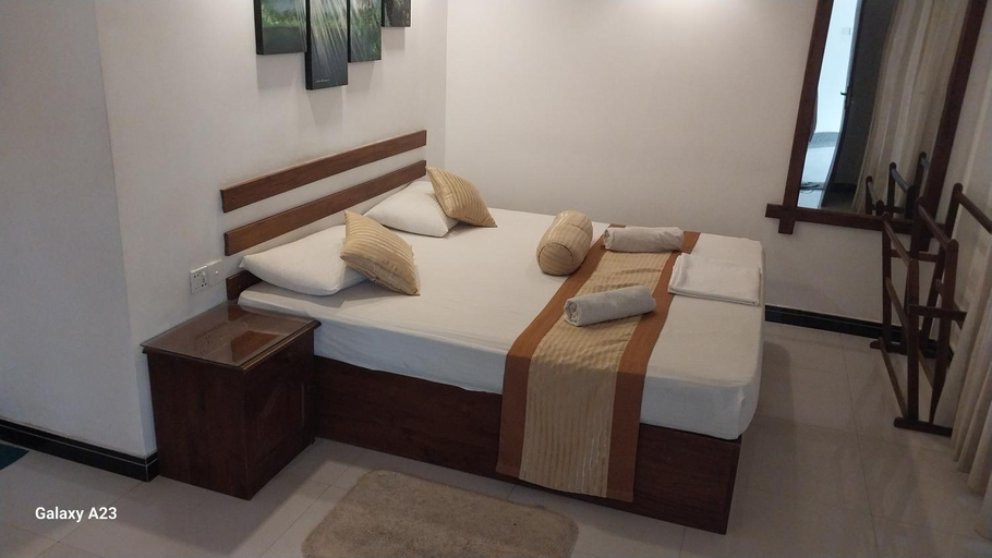Bedroom 2, Sandula Holiday Resort, Mihinthale