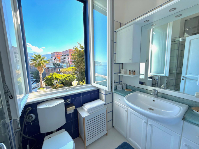 Bathroom 4, La Terrazza De Luxe, Napoli