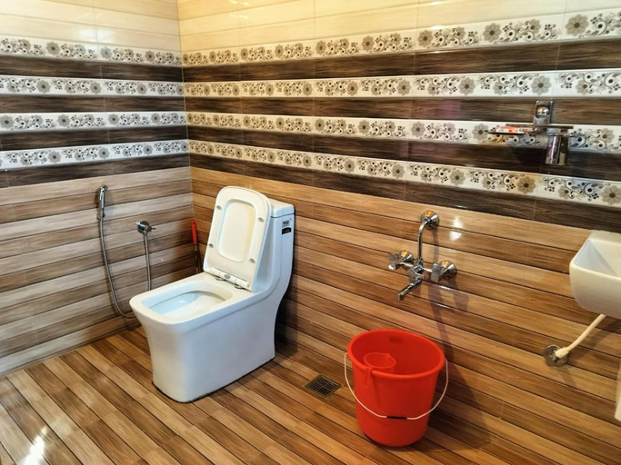 Bathroom, Allora homestay, Idukki