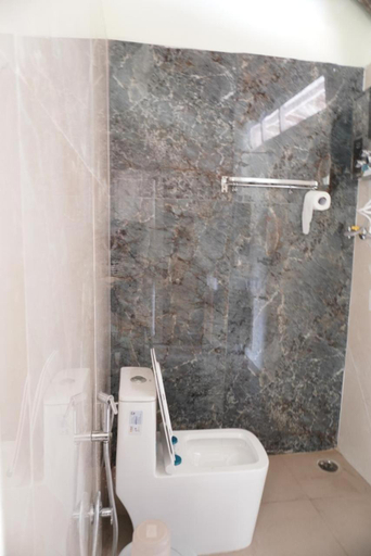 Bathroom 4, Tropical Hampi, Koppal