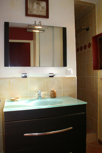 Bathroom 4, Domaine Castetbieilh, Landes