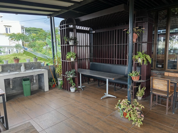 5, Tulip Guest House & Cafe, Malang