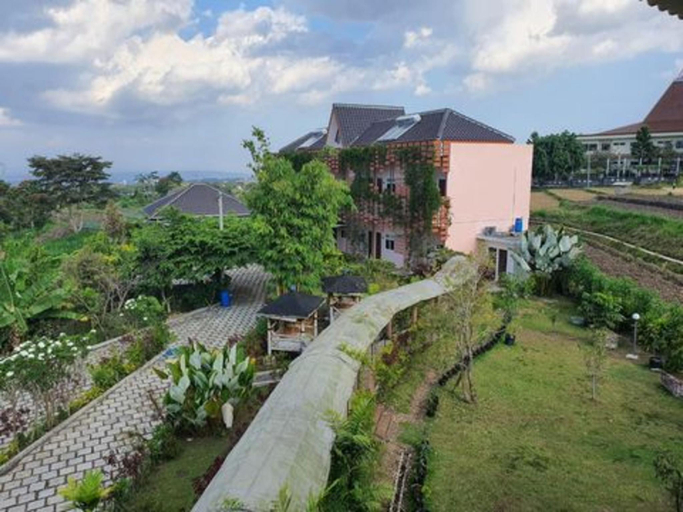 4, Tulip Guest House & Cafe, Malang
