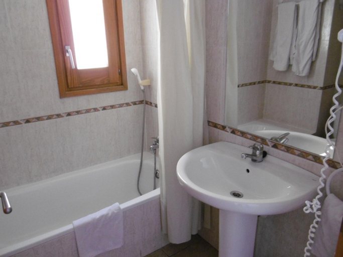 Bathroom 4, HOTEL ORENETA - Gironella, Barcelona