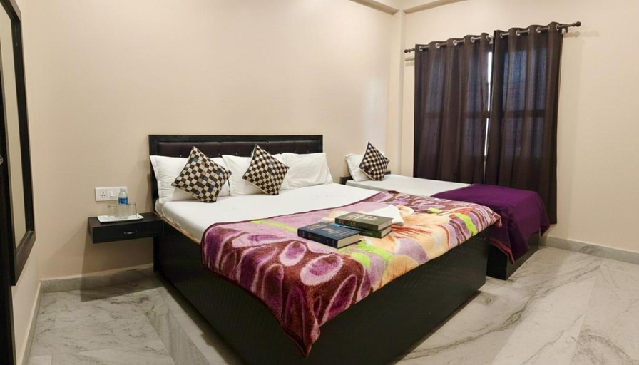 Bedroom, Hotel Sharad, Varanasi