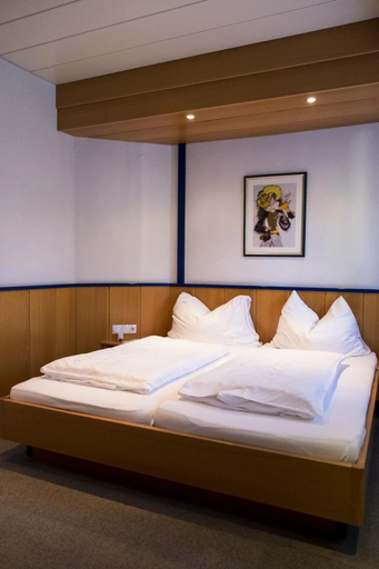Bedroom 2, Gastehaus Stogmuller, Linz Land