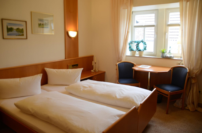 Bedroom 2, Hotel Mainblick Garni, Main-Spessart