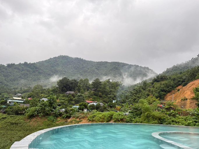 Mit Retreat, Đà Bắc
