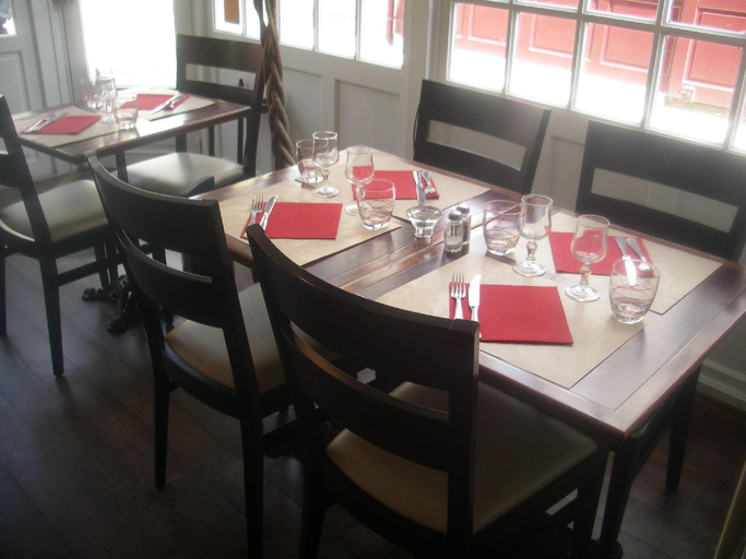 Food & Drinks 4, Les Chiens du Guet, Ille-et-Vilaine