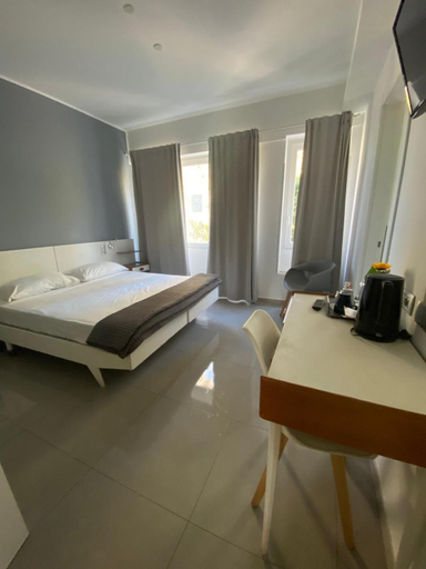 Bedroom, Golden Beach Residence, Rome