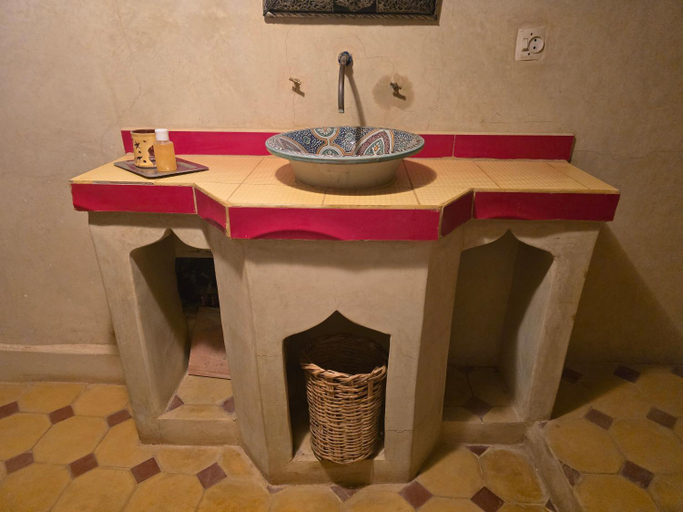 Bathroom 5, Kasbah du Peintre, Ouarzazate
