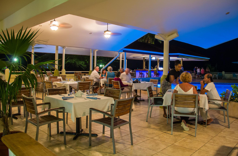 Food & Drinks 4, Crown Point Beach Hotel