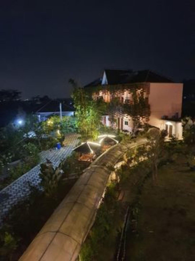 2, Tulip Guest House & Cafe, Malang