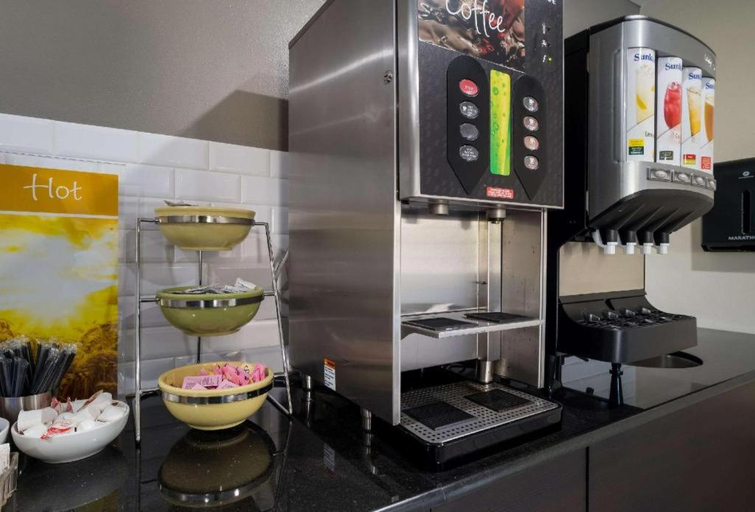 Food & Drinks 5, Quality Inn Brownsville, Haywood