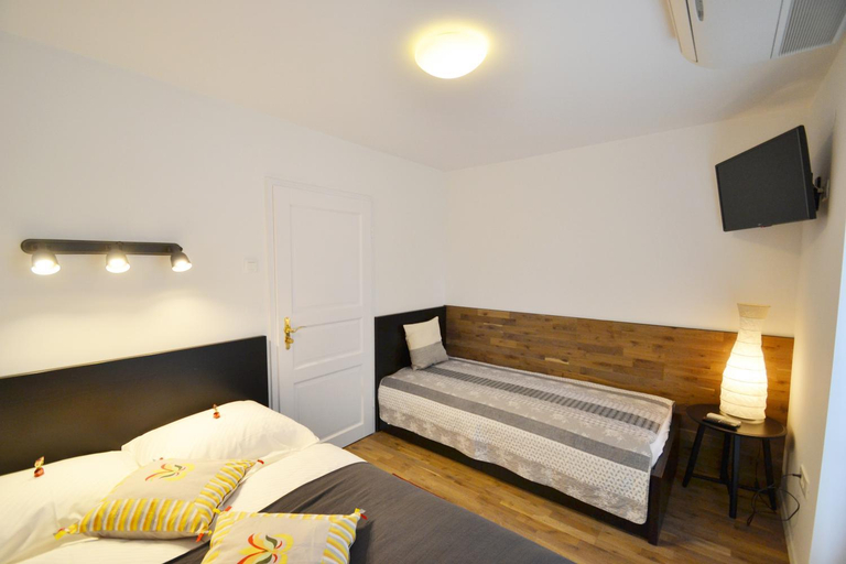 Bedroom 2, Apartments Poldi, Bled