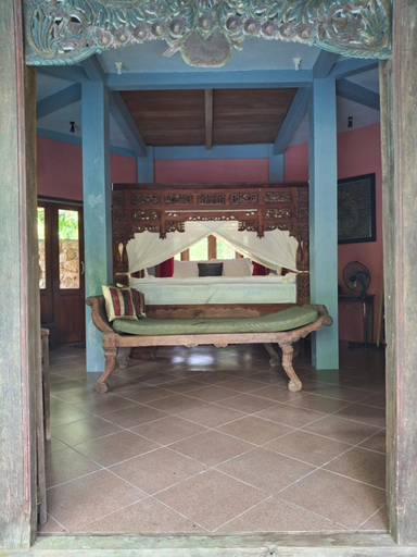 Others 3, Villa Dimar, Trenggalek