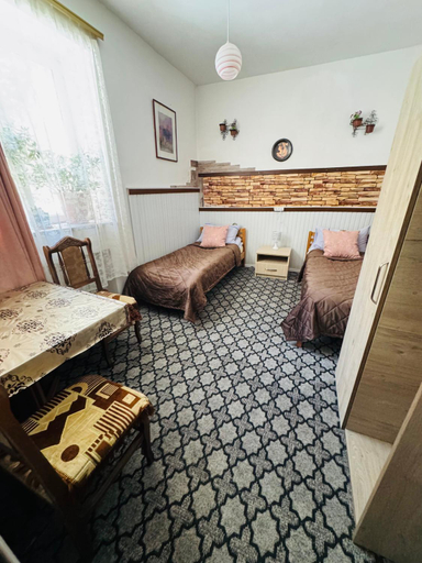 Others 3, Lovely Goris Hostel
