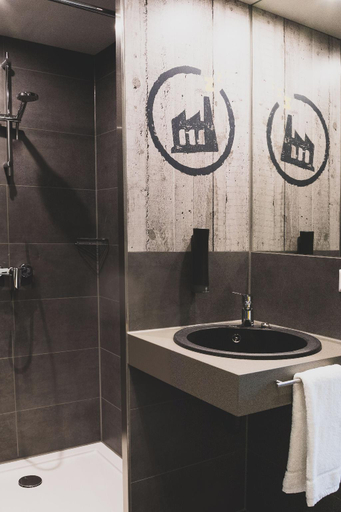 Bathroom 4, Das Schlafwerk Koln-Messe, Köln
