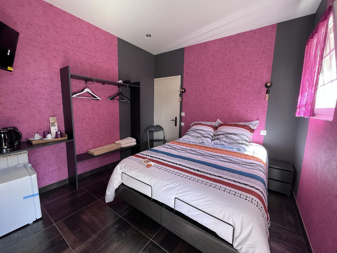 Bedroom 3, Villa de L Eguille, Charente-Maritime