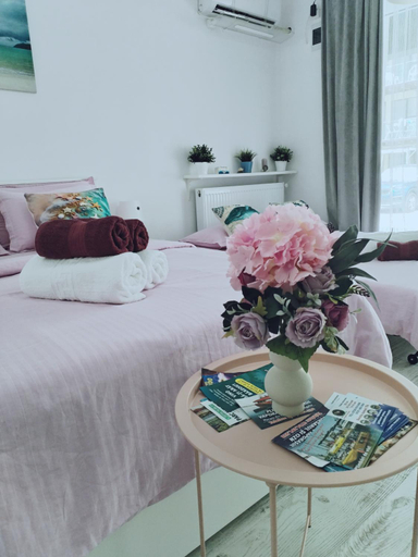 Bedroom 2, Saturn ROOMS, Mangalia