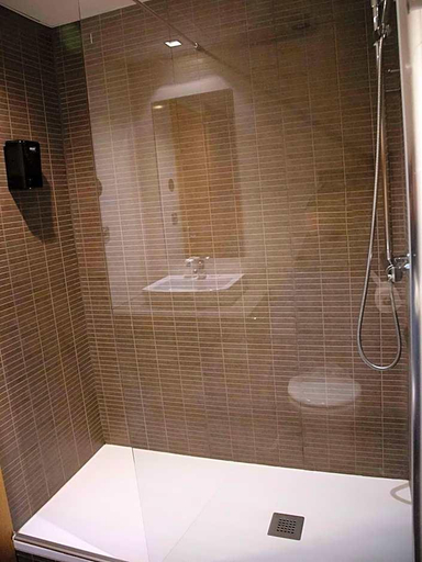 Bathroom, Hotel Restaurante Cadosa, Soria