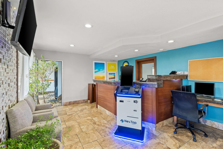 Public Area 2, Days Inn by Wyndham Ames, Story