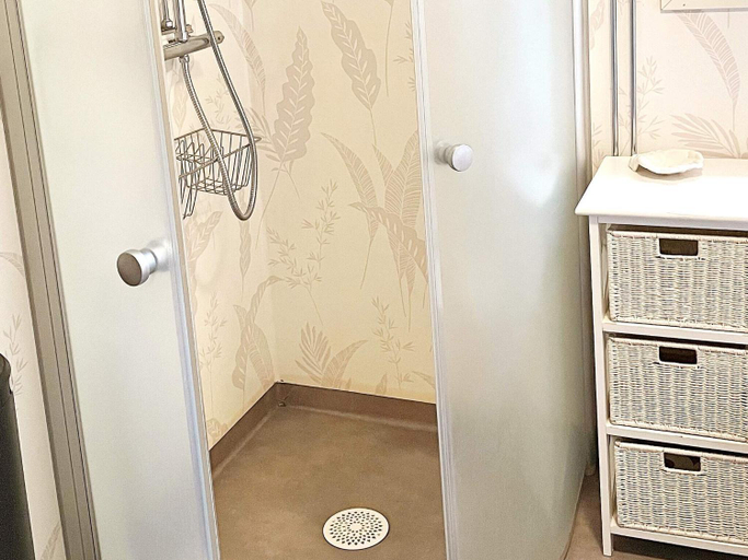 Bathroom 3, person holiday home in ENVIKEN-By Traum, Falun