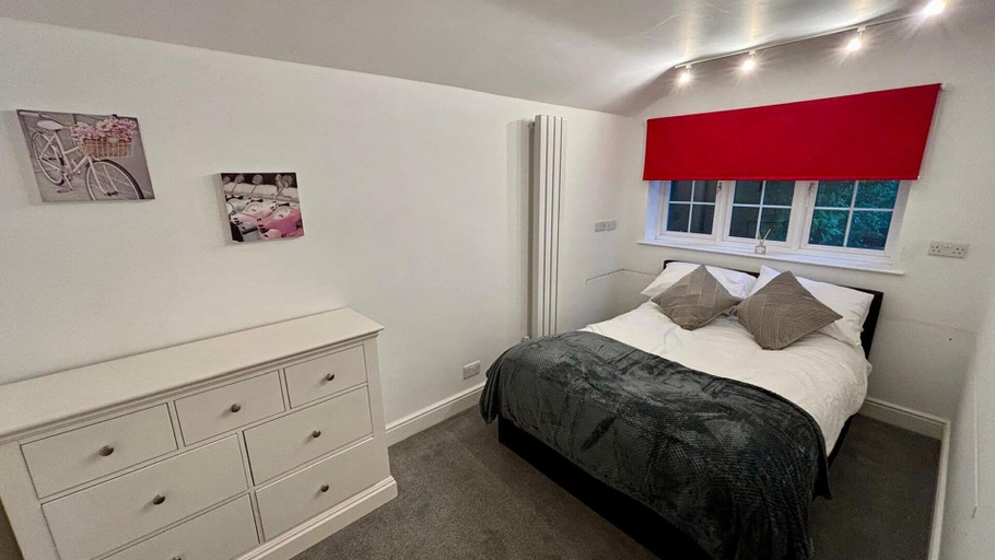 Room 4, Elm Cottage & The Old Stable, Buckinghamshire