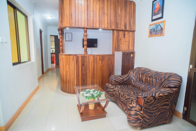 Public Area, Arusha Giraffe Lodge, Arusha Urban