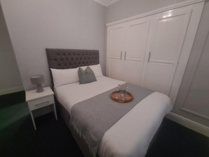Others 4, Hotel 52, North Tyneside