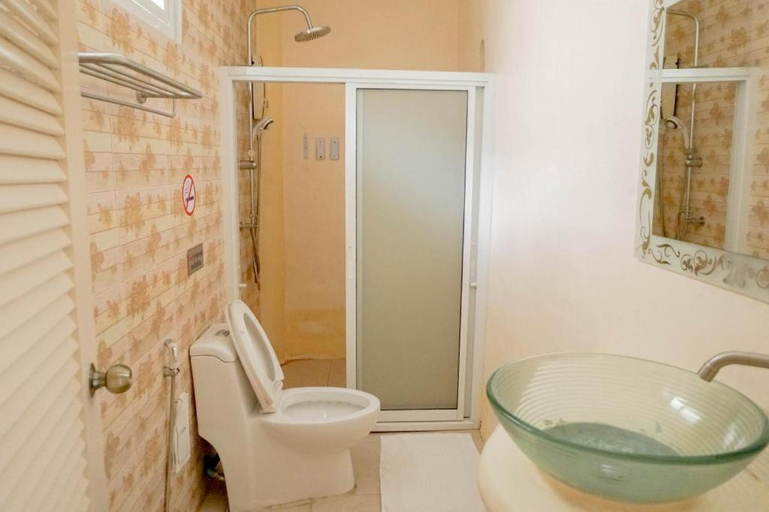 Bathroom 4, Dandelion Resort, Suan Phung