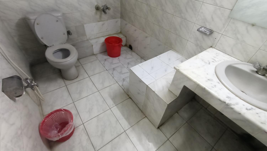 Bathroom 3, HOTEL GOLDEN BIRD, Dhaka