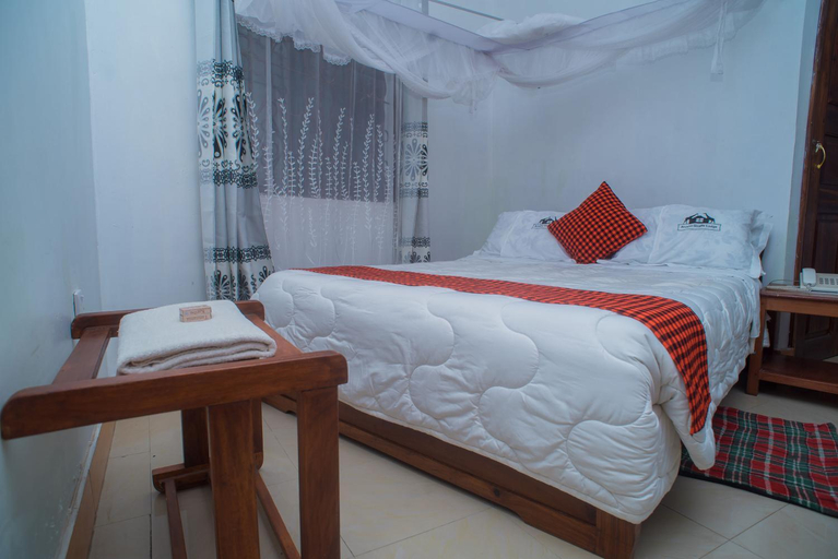 Bedroom 3, Arusha Giraffe Lodge, Arusha Urban