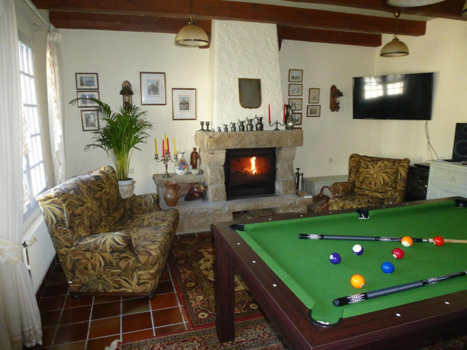 Others 5, House in Brittany near Sandy Beaches, Finistère