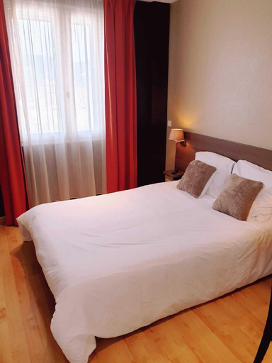 Bedroom 5, Logis Hotels Restaurant La Pause Rn7 Montelimar Nord, Drôme
