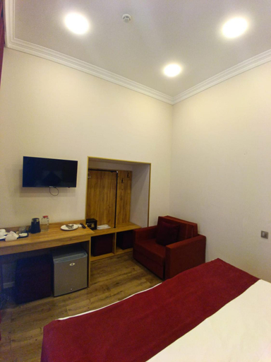 Bedroom 2, London Hotel and Guest House, Baku