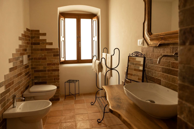Bathroom 3, Palazzo Pirro Dimora Storica, L'Aquila