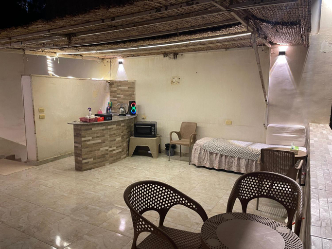 Food & Drinks, Farida Pyramids Boutique Hotel, Private Rooms, 2 Minutes walking to Pyramids, Unorganized in Al Jizah