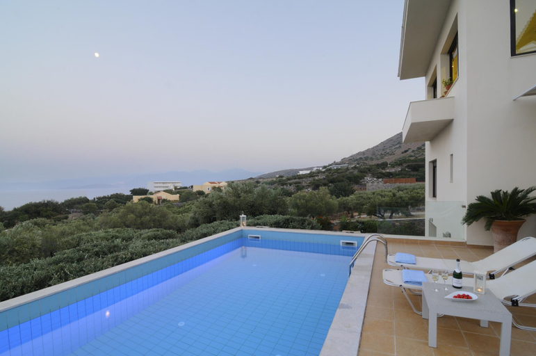 2, Villa Panorama, Crete
