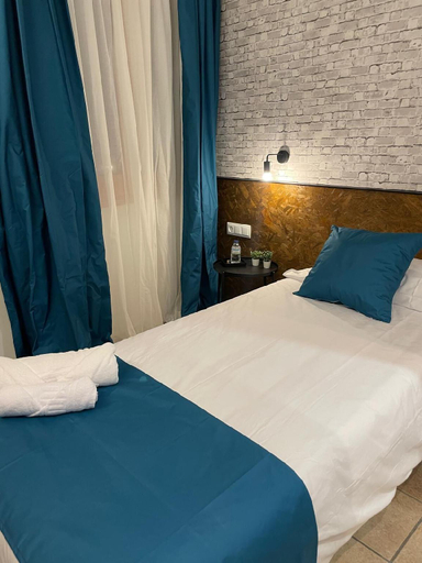 Bedroom 3, HOTEL ORENETA - Gironella, Barcelona