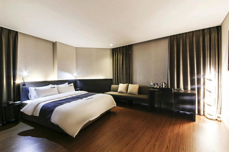 Bedroom 4, Daesungkwan Hot Spring Hotel, Geumjeong
