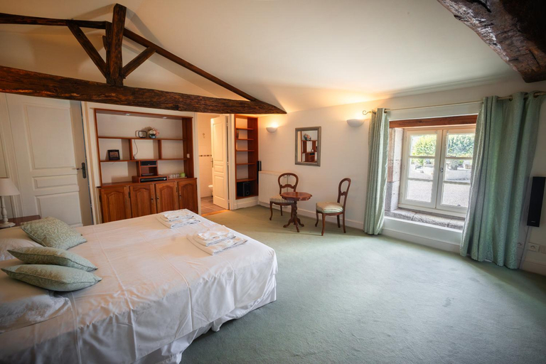 Others 3, Logis du paradis, Charente