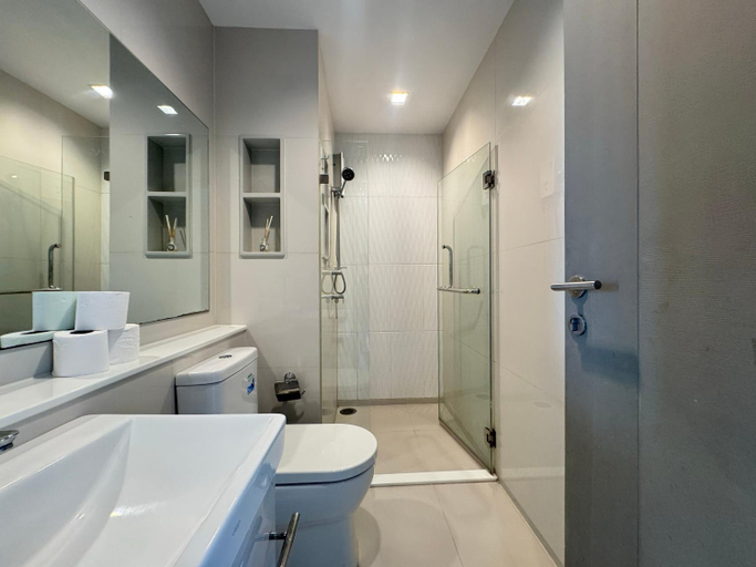 Bathroom 3, Asok - Din Daeng Apartment, Huai Kwang