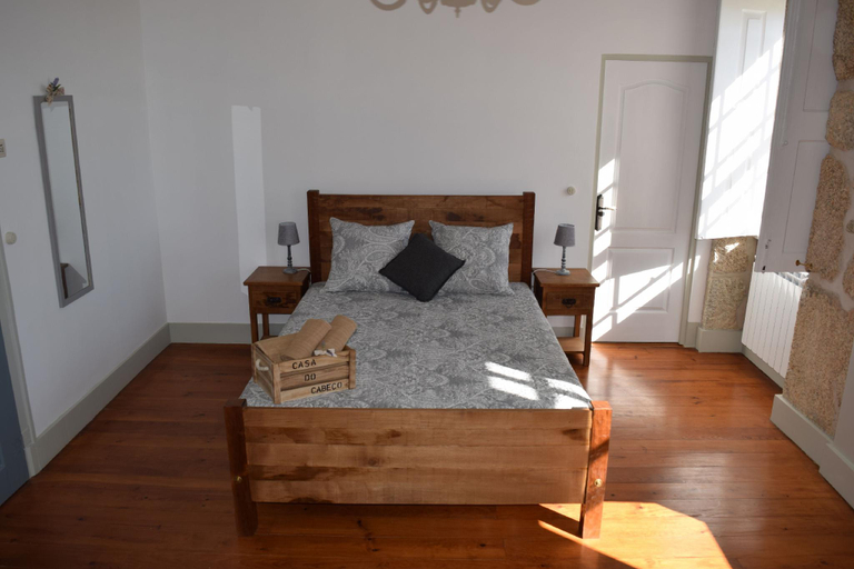 Bedroom 2, Casa do Cabeco, Tondela