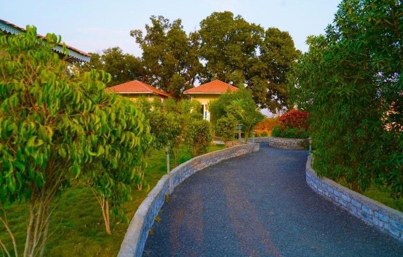 Property grounds 3, Karhandla Tigers Farm And Resort, Nagpur