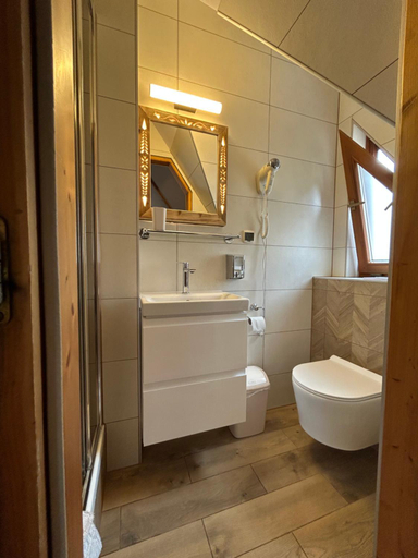 Bathroom 2, Krol - Pokoje Goscinne, Tatra